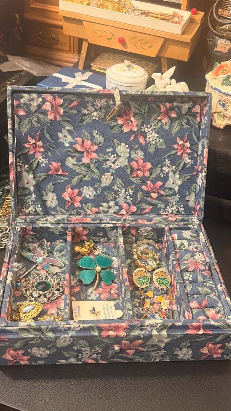 Vintage Floral Fabric Jewelry Box W/ Multiple Compartments & Assorted Vtg Jewelr